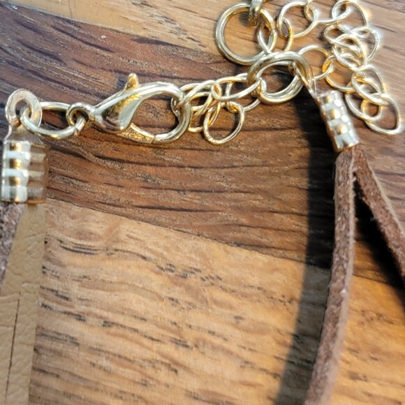 Y Pendant Necklace Blue/White Beads Large Golden Disc Leather Cord - Picture 13 of 14